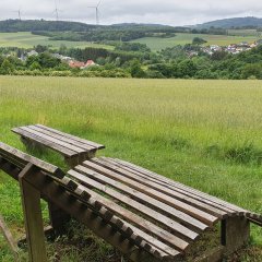Rastbank mit Blick über Berschweiler