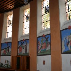 Wandbilder in der kath. Kirche Heimbach