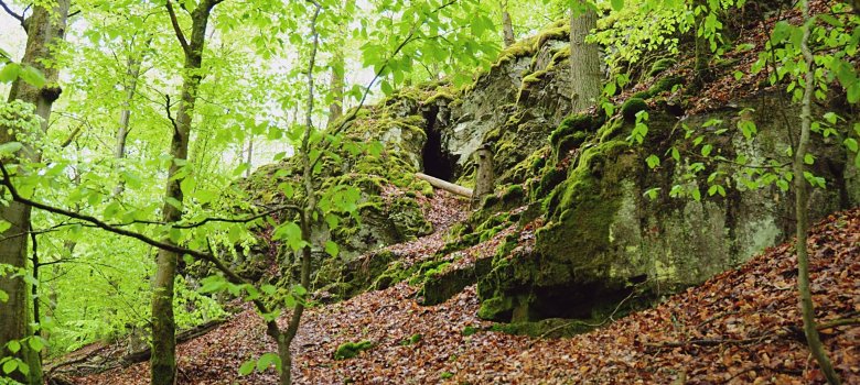Wildfrauenloch im Sommer Wildfrauenloch