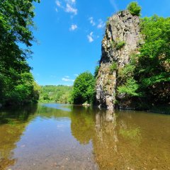 Klausenfelsen im Sommer an der Nahe