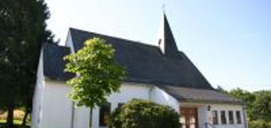 Außenansicht der Kirche in Ruschberg