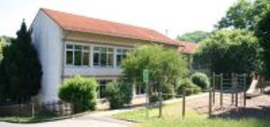 Gebäude der Grundschule Heimbach