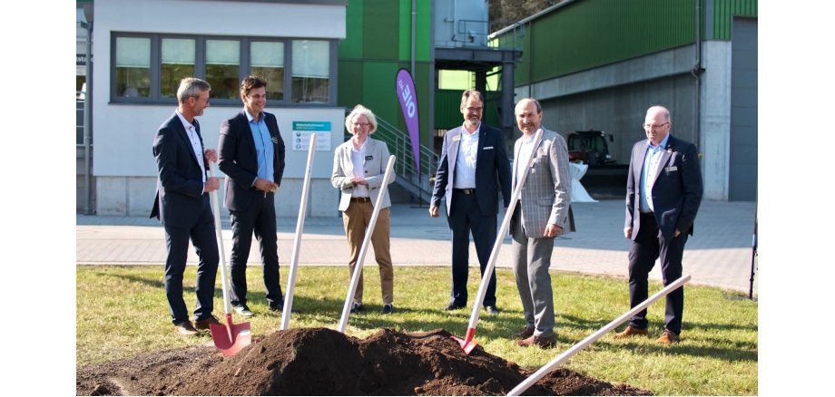 Einweihung des neuen Biomasseheizkraftwerks der OIE in Baumholder