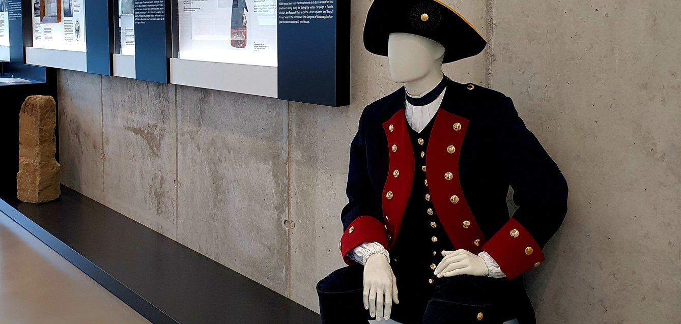 Figur mit Uniform eines Kanoniers der Artillerie des Herzogtums Pfalz-Zweibrücken aus den Jahren 1750-1795