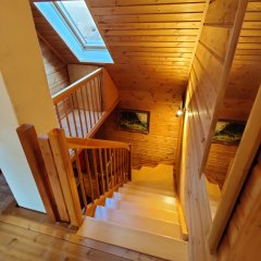 Treppe im Blockhaus