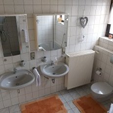 Ferienwohnung Eichner Baumholder - Badezimmer